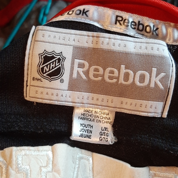 Chicago Blackhawks Retro Jersey - Picture 6 of 7